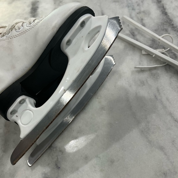 Spirit LAKE PLACID Ice Skates - Picture 5 of 5